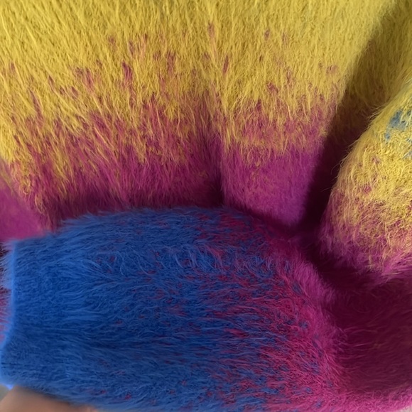 Simon Miller L Furry Sweater - Picture 3 of 3